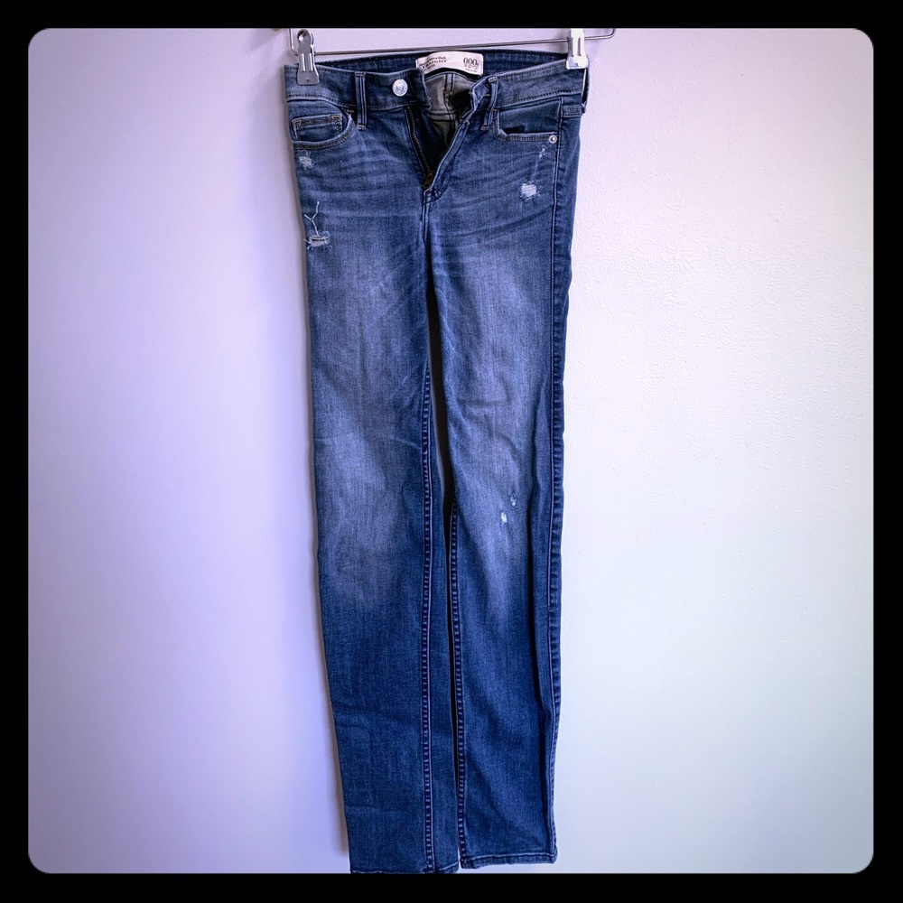 Abercrombie & Fitch Blue Jeans